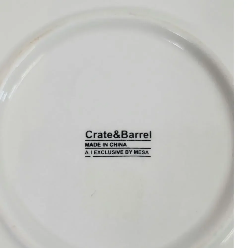 Crate & Barrel Cherry Pie Dish Exclusive Design by Mesa Ruffled 10